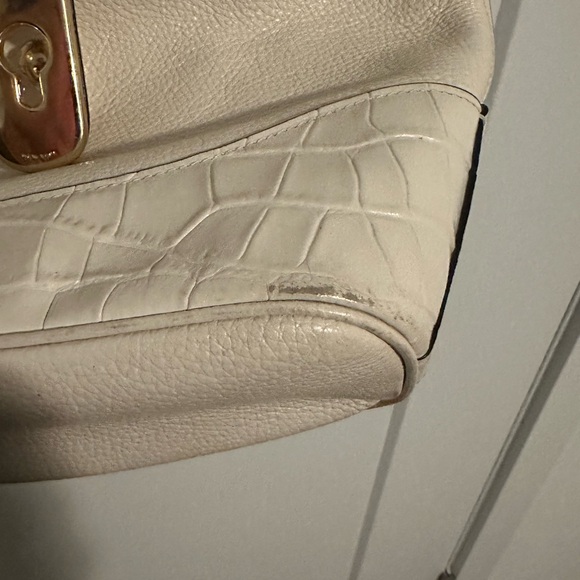 Coach Amber duffle in Ivory - Picture 5 of 9